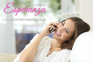 Tarotistas buenas por teléfono imprescindibles